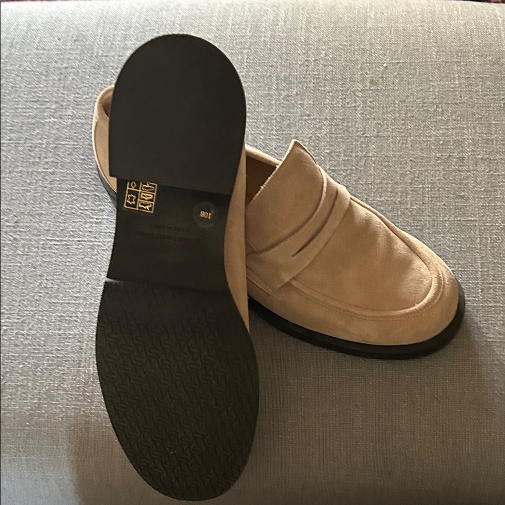 Stuart Weitzman Tan Loafers